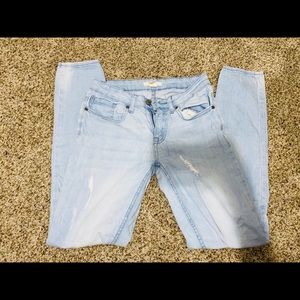 ☀️Forever 21 Jeans size 26